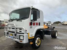 2009 Isuzu FTS 800 Cab Chassis Extended Cab - picture1' - Click to enlarge