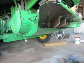 2012 John Deere S670 Combines - picture1' - Click to enlarge