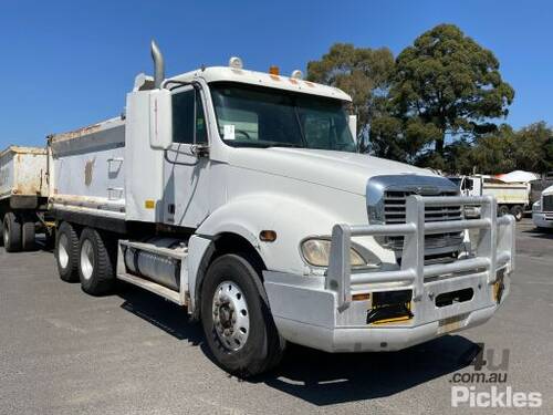 2009 Freightliner Columbia Tipper