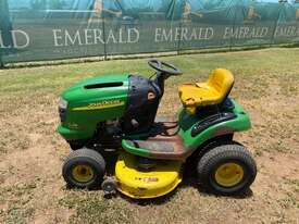 JOHN DEERE L108 RIDE-ON LAWN MOWER - picture0' - Click to enlarge