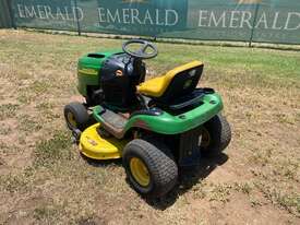 JOHN DEERE L108 RIDE-ON LAWN MOWER - picture1' - Click to enlarge