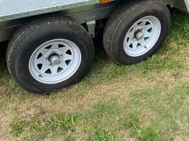 Green Trailers car Trailer - picture1' - Click to enlarge