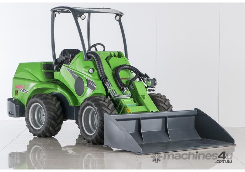 Avant 745 Articulated Mini Loader w Telescopic Boom