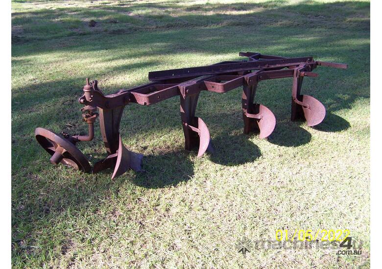 caption 4 Leg Mouldboard Plough