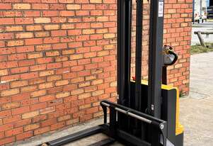 1.5 Tonne Fully Electric Walkie Pallet Stacker Hire