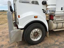 2013 KENWORTH T909 PRIME MOVER - picture2' - Click to enlarge