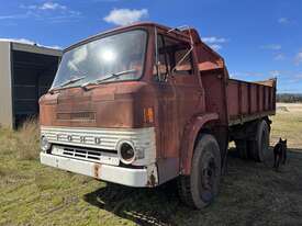 Ford D Series Tipper  - picture0' - Click to enlarge