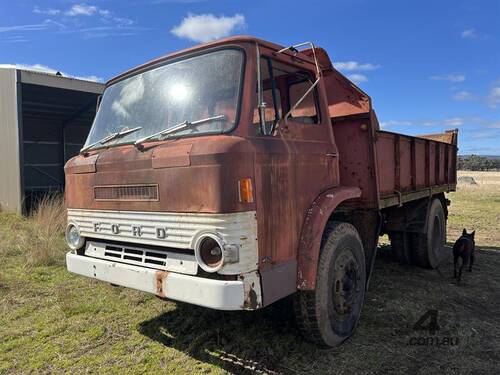 Ford D Series Tipper 