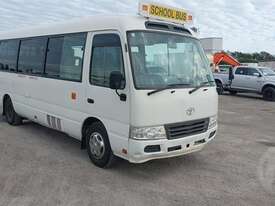 Toyota Coaster XZB50R - picture0' - Click to enlarge