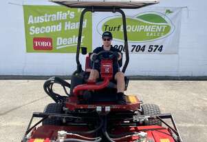 Toro Groundsmaster 3500-D: Smooth, Even Cuts on Undulating Terrain Without Scalping!