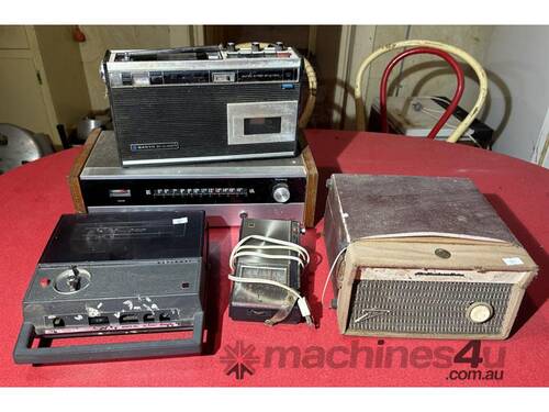 caption QTY OF RETRO RADIOS