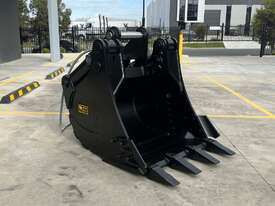 Heavy Duty 4 in 1 Bucket: 2T-2.8T - picture1' - Click to enlarge