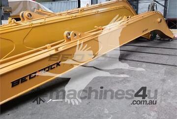 2024 Booms BEDROCK JOHN DEERE 210/HITACHI ZX210 18 METER LONG REACH ELJD210-18