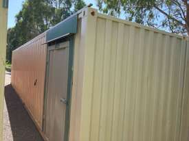 40 Foot Shipping Container - picture1' - Click to enlarge