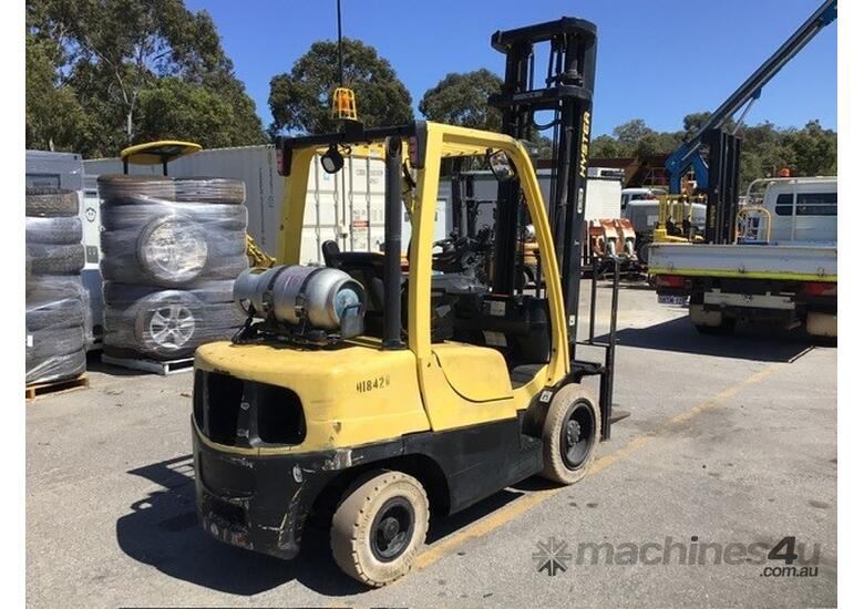 caption Hyster 3500kg LPG forklift with 4600mm two stage mast sideshift Perth