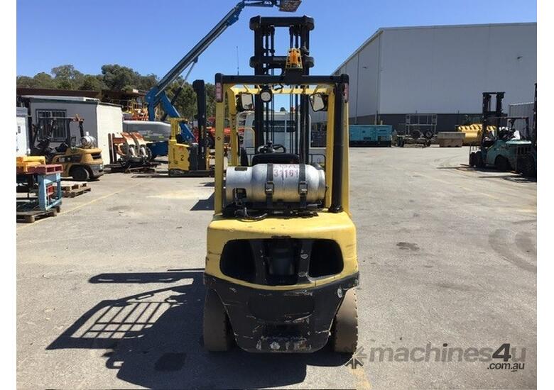 caption Hyster 3500kg LPG forklift with 4600mm two stage mast sideshift Perth