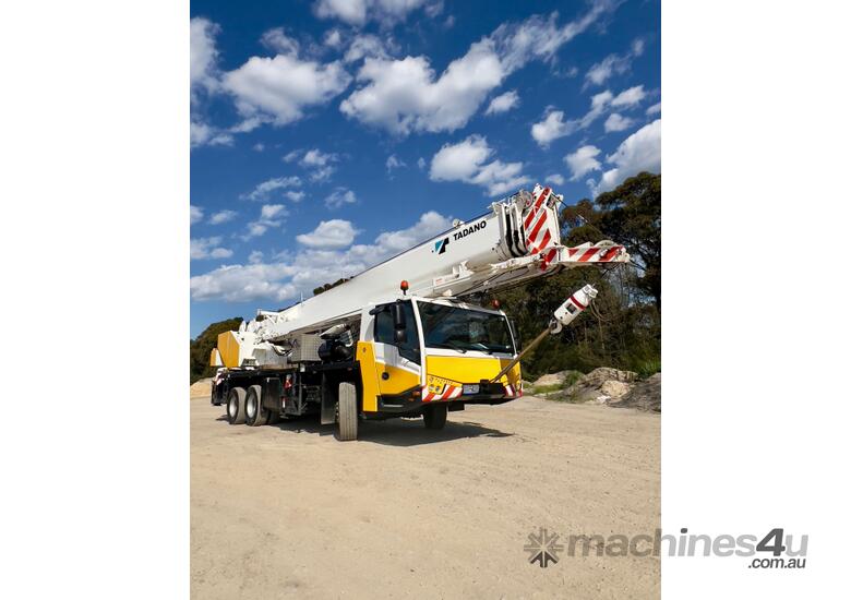 caption Grove GT-300E Truck Crane