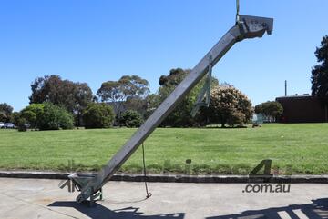 Motorised Incline Magnetic Belt Conveyor - 3.3m Long - Habasit