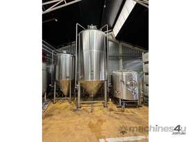 Stainless Steel Tanks - picture0' - Click to enlarge