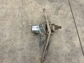 Makita UT120 Electric Power Mixer - picture2' - Click to enlarge