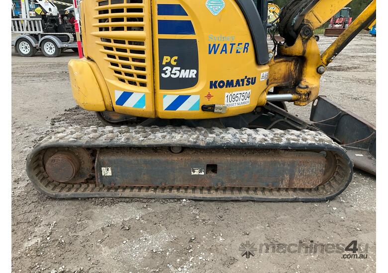 caption 2018 Komatsu PC35MR-5 Excavator (Rubber Tracked)