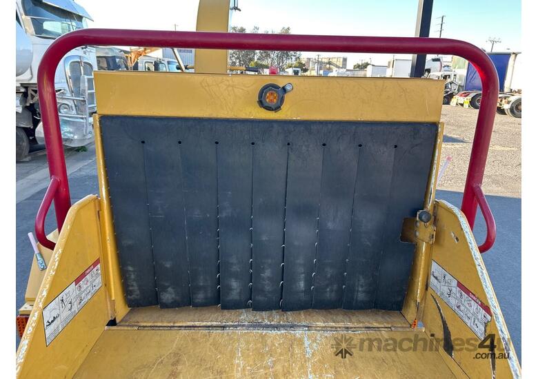 caption 2019 Vermeer BC900XL Wood Chipper