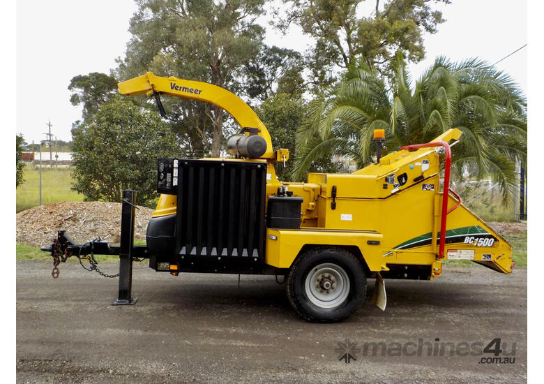 caption Vermeer BC1500 Wood Chipper Forestry Equipment