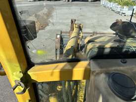 Komatsu WB97R-2 Backhoe - picture1' - Click to enlarge
