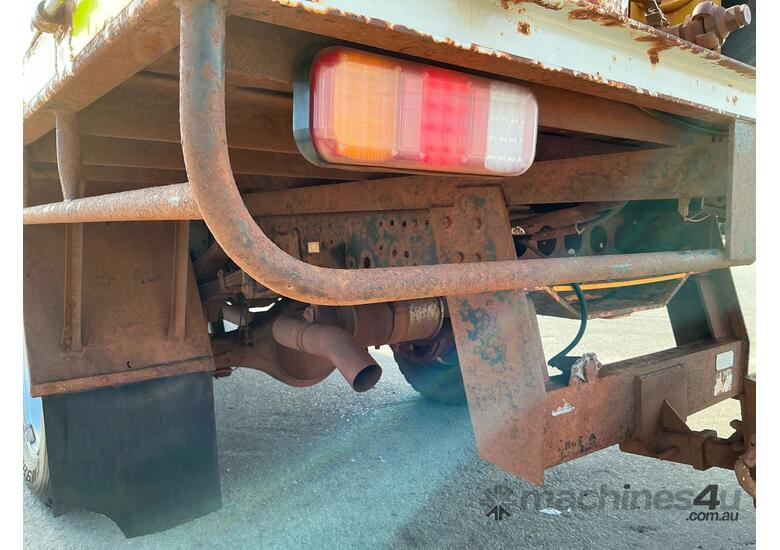 caption 2018 Isuzu N Series Service Body / Tray Top
