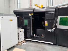 Fiber Laser Cutter Machine LESS THAN 100 HOURS USE!  Gweike 2kW LF-3015GAR IPG Sheet and Tube Cutter - picture0' - Click to enlarge
