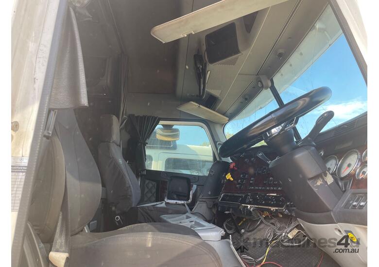 caption 2015 Freightliner Argosy 6x4 Sleeper Cab Prime Mover
