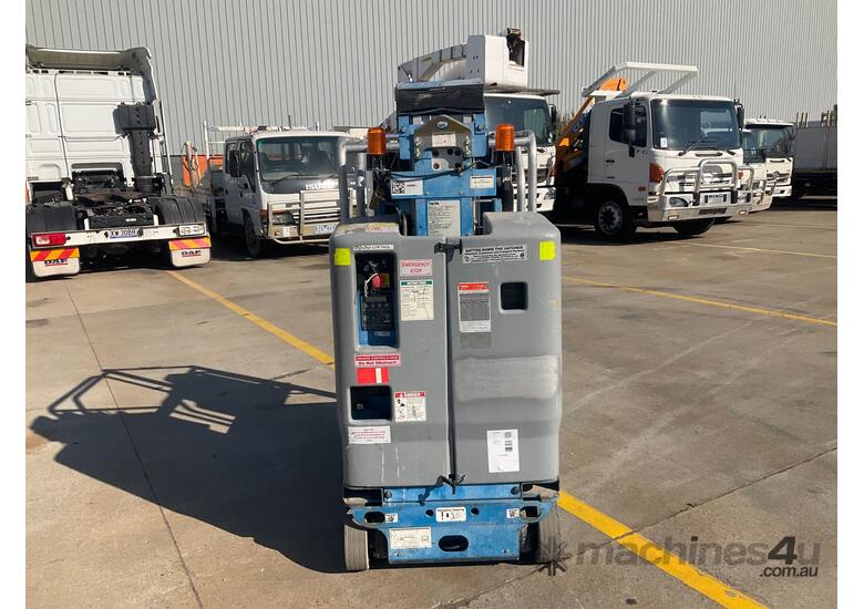 caption 2015 Genie GR-15 Electric Manlift