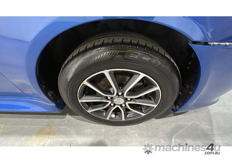 caption 2016 Mitsubishi Lancer ES Sport Petrol