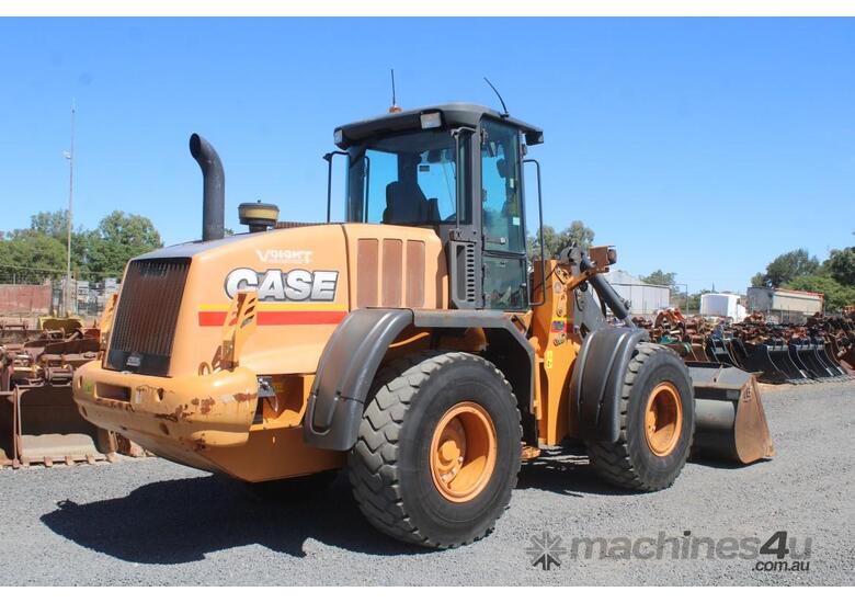 caption 2011 CASE 621e