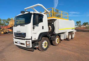 Isuzu   8x4 Water Truck Isuzu   8x4 Water Truck