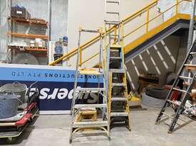 Various Sized Ladders - picture0' - Click to enlarge