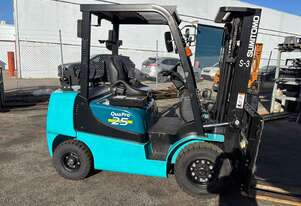 Sumitomo / Yale 2.5 Tonne container mast forklift