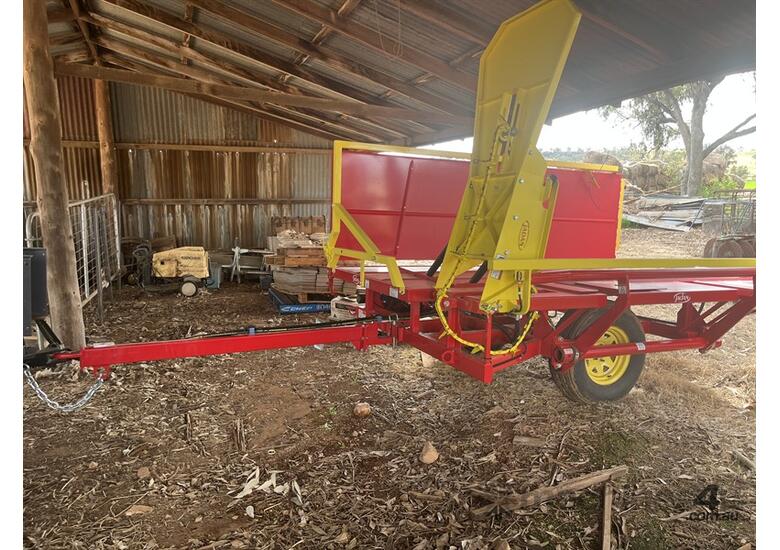 caption 2024 Massey Ferguson 1840 Small Square Baler