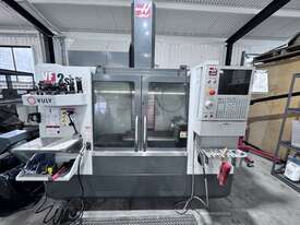 CNC Machine - HAAS VF-2SS - picture0' - Click to enlarge