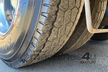 2016 Kenworth K200 Big Cab Prime Mover Big Cab 2016 Kenworth K200 Big Cab Prime Mover Big Cab