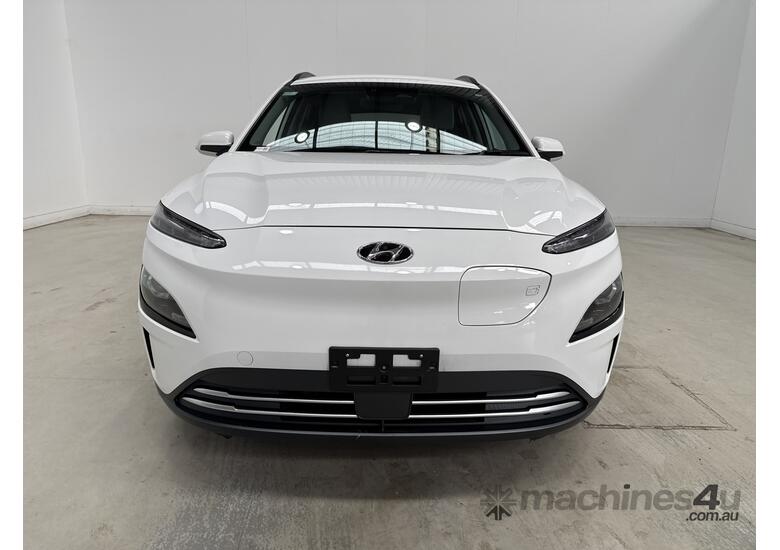 caption 2023 Hyundai Kona Electric Elite Electric