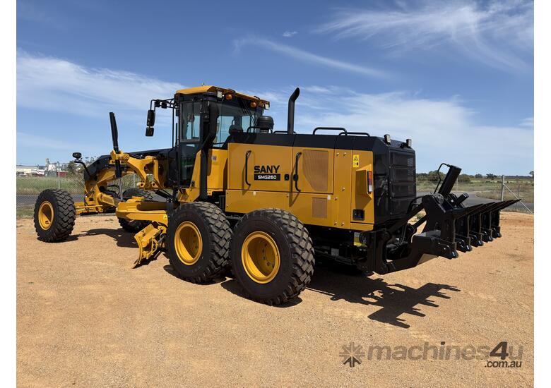 2025 SANY SMG260 Grader 