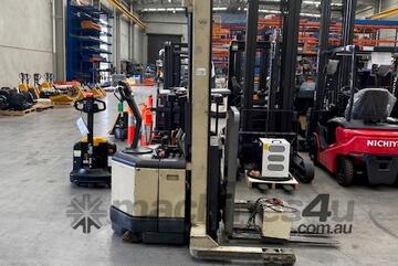 Walkie Reach Crown WR3000TL3810