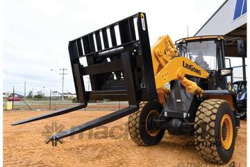 Range Machinery - 6000kg Wheel Loader Pallet Forks