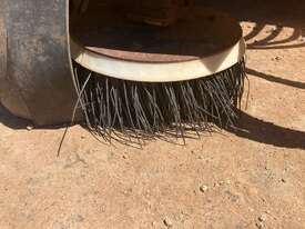 OMC Shockwave Sprint Tree Shaker - picture0' - Click to enlarge