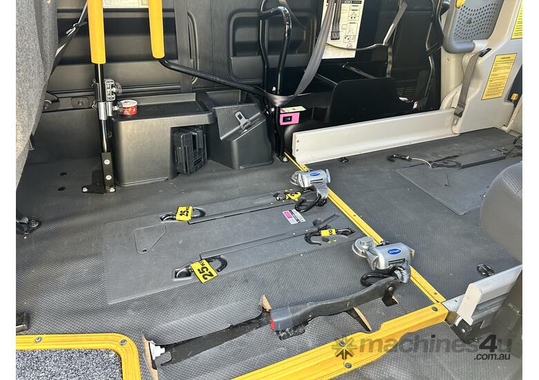 2016 Toyota Hiace  Petrol with Wheelchair Lift