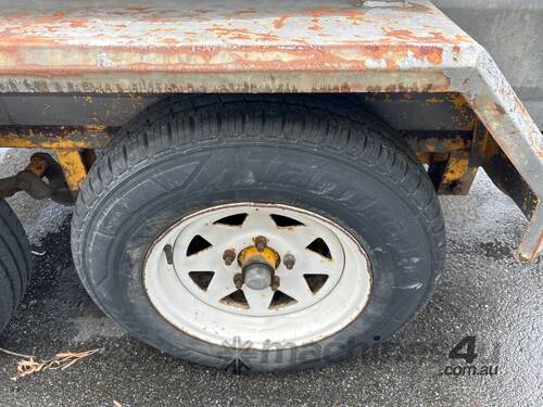 2012 Aspinall Tandem Axle Box Trailer