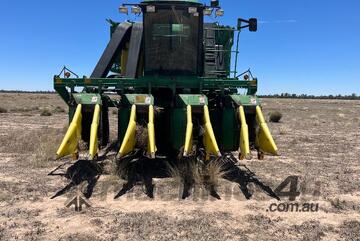 John Deere   cotton picker