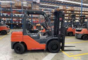 62-8FD25 72394 CONTAINER MAST DIESEL ***LOCATED IN SYDNEY NSW ***