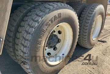 Isuzu 2002   FVZ Water Cart